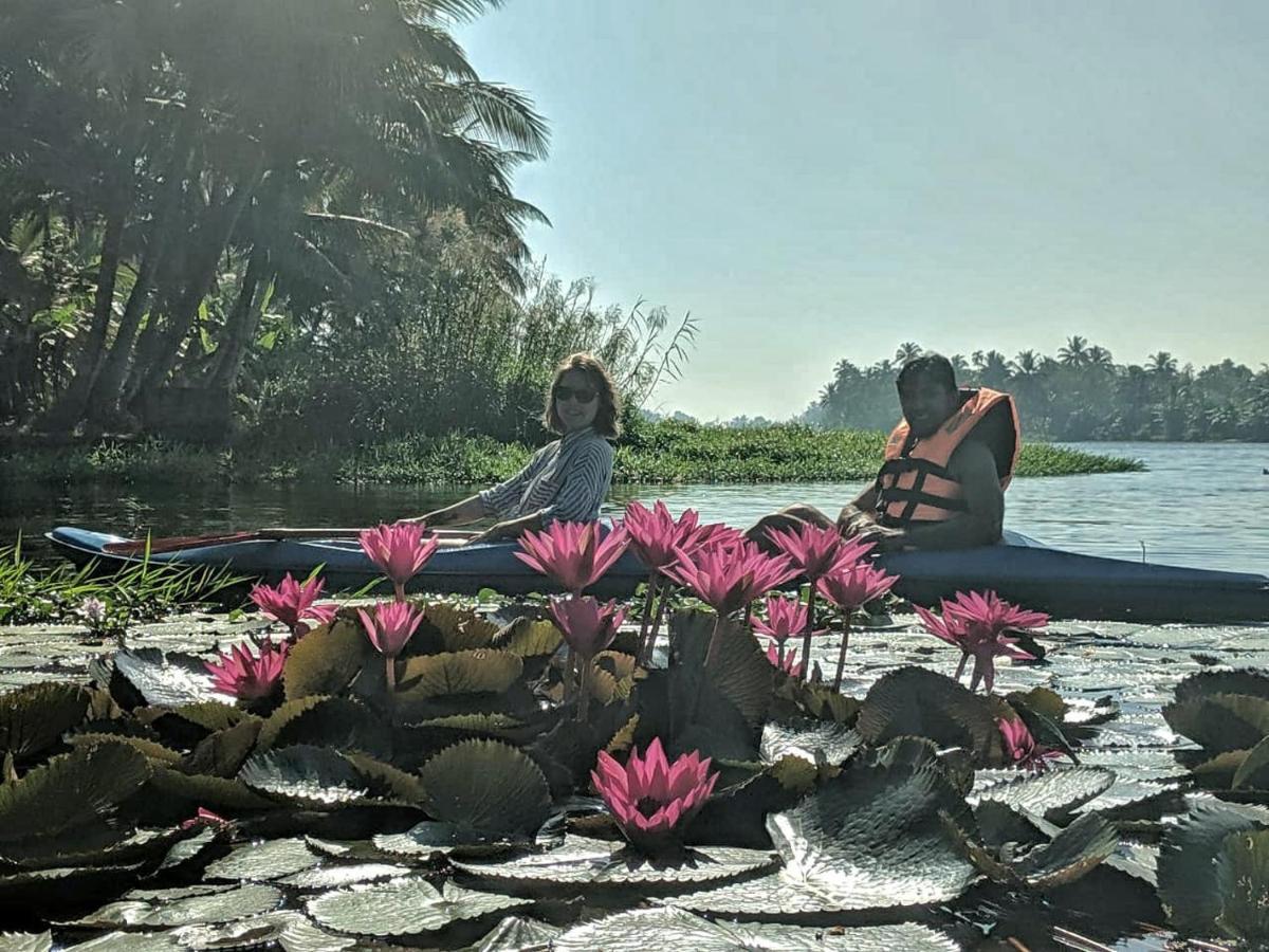 Sunsets And Palm Trees Bed & Breakfast Alappuzha Екстериор снимка