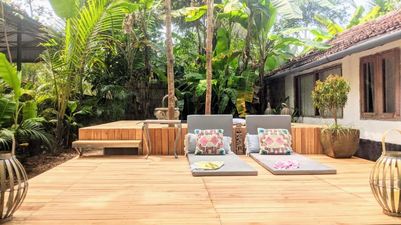 Sunsets And Palm Trees Bed & Breakfast Alappuzha Екстериор снимка