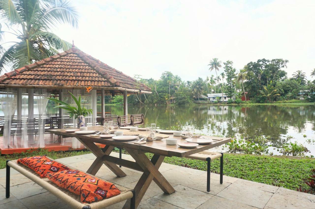 Sunsets And Palm Trees Bed & Breakfast Alappuzha Екстериор снимка